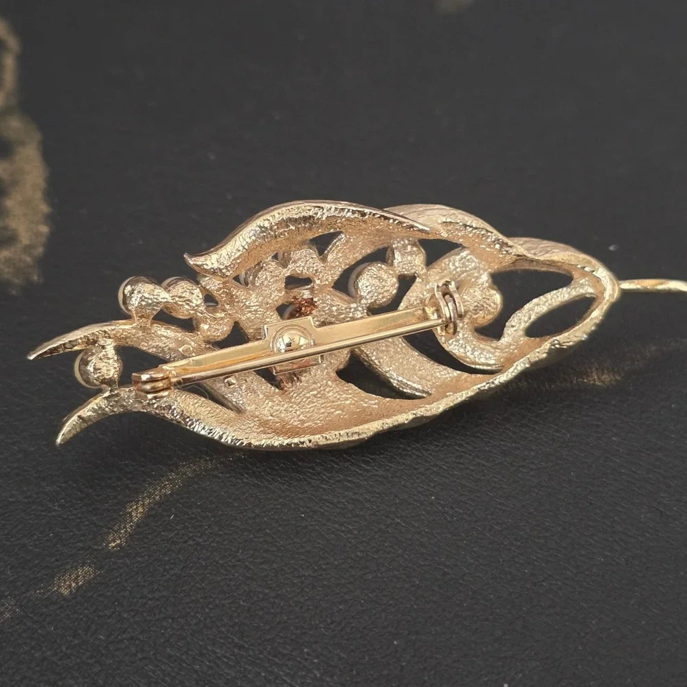 Vintage Gold Tone Faux Pearl Spray Brooch Textured Leaf Pin Mid Century Jewelry